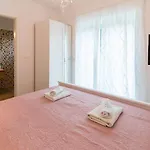 Viletta With Pool, Waterfall, Privacy, Large Garden - By Traveler Tourist Agency Krk - Id 2212 بيت للعطل *