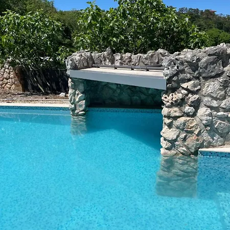 Viletta With Pool, Waterfall, Privacy, Large Garden - By Traveler Tourist Agency Krk - Id 2212 * Vrbnik (Primorje-Gorski Kotar)