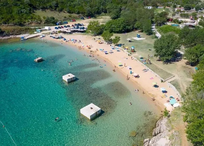 Nyaraló Viletta With Pool, Waterfall, Privacy, Large Garden - By Traveler Tourist Agency Krk - Id 2212 Vrbnik