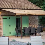 Viletta With Pool, Waterfall, Privacy, Large Garden - By Traveler Tourist Agency Krk - Id 2212 Hébergement de vacances Vrbnik (Primorje-Gorski Kotar)