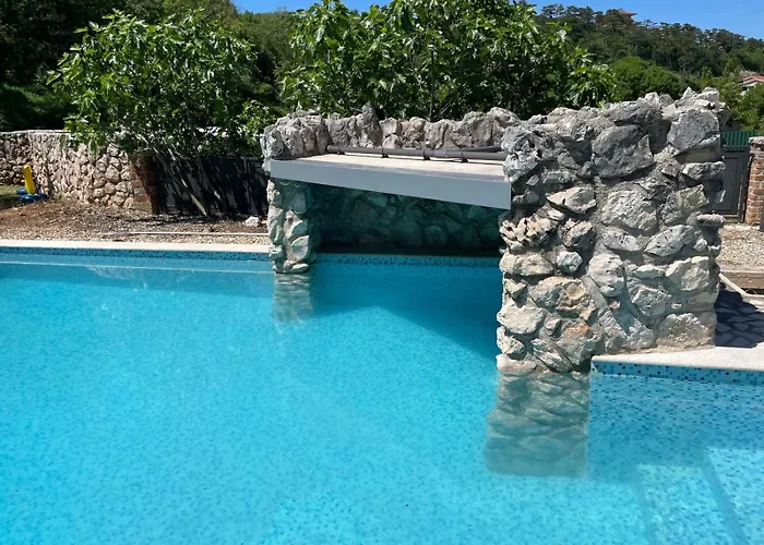 Viletta With Pool, Waterfall, Privacy, Large Garden - By Traveler Tourist Agency Krk - Id 2212 * ורבניק